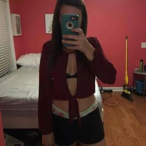 Lulus burgundy open front top